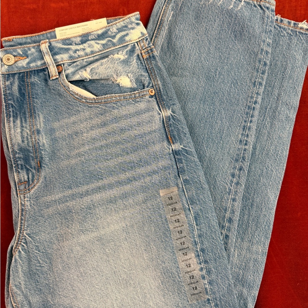 American Eagle Outfitters Light Blue Mom Jeans